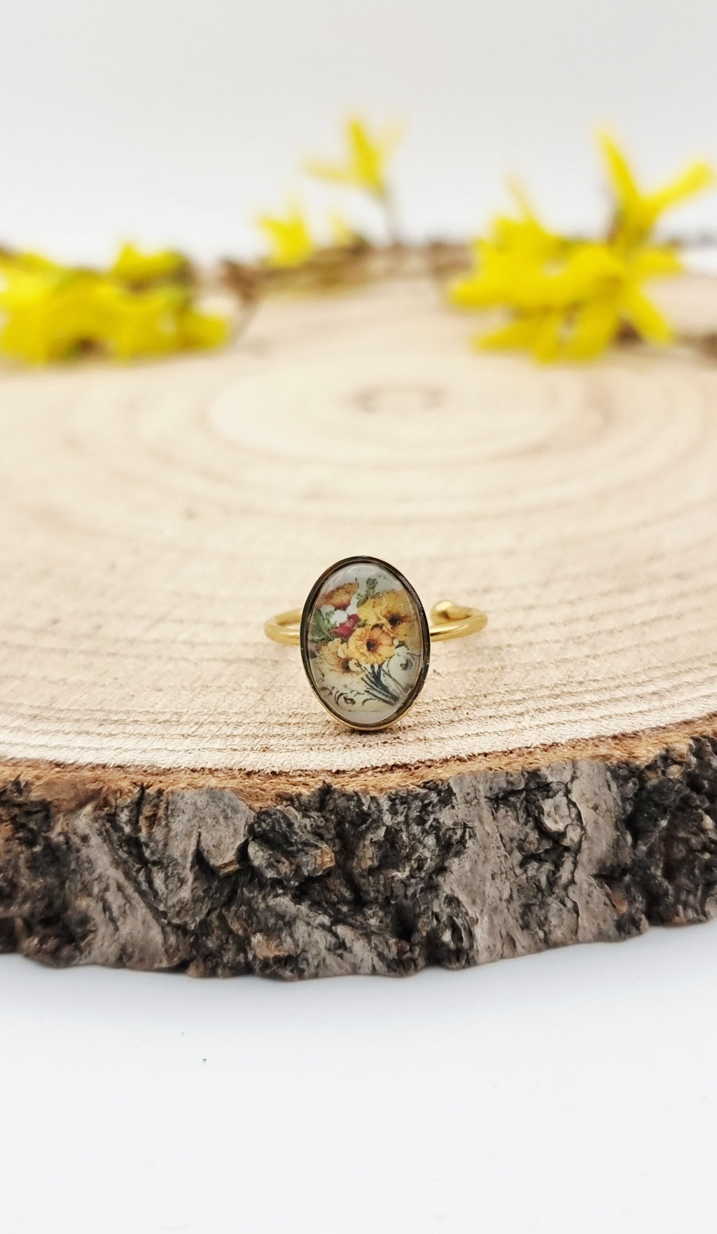 Ring "Blütenmoment - Sonnenblüte" verstellbarer Edelstahlring mit floralem Cabochon