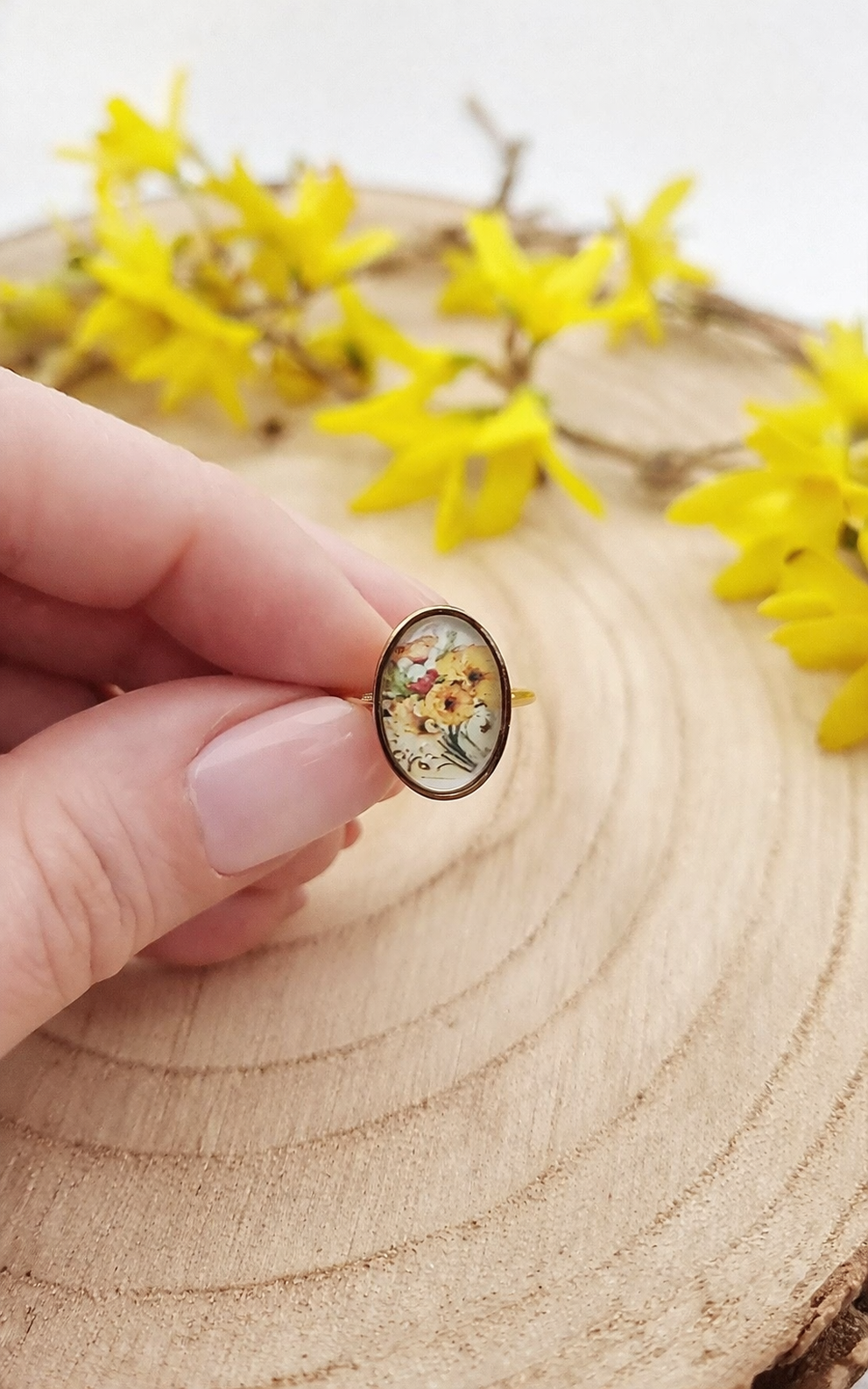 Ring "Blütenmoment - Sonnenblüte" verstellbarer Edelstahlring mit floralem Cabochon