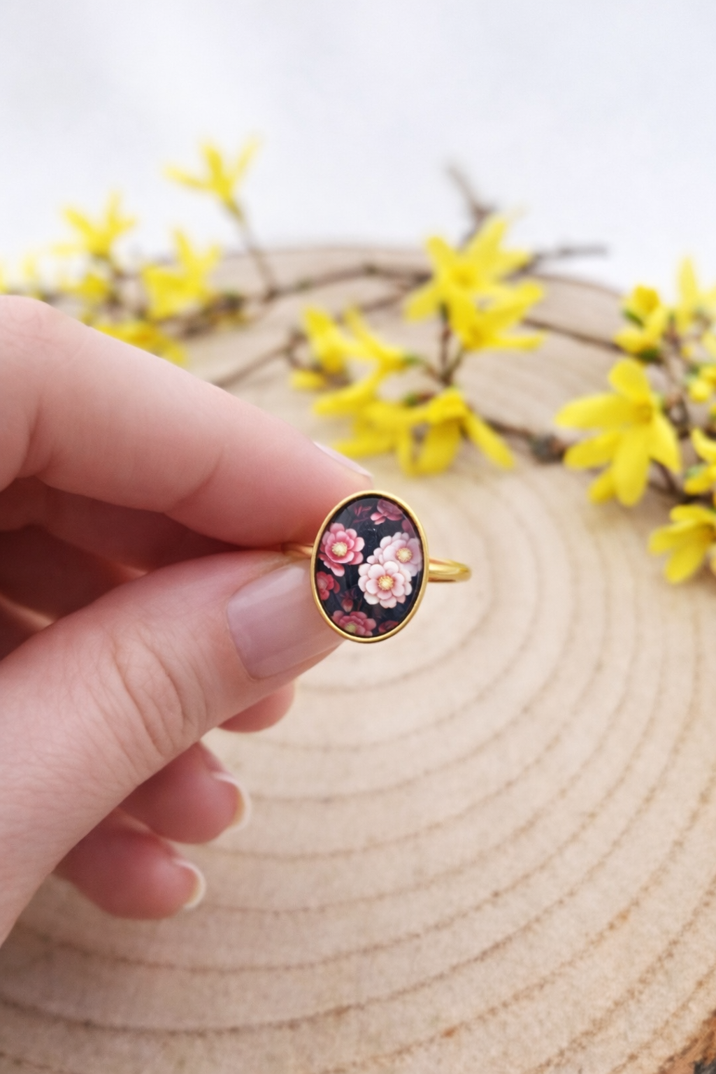 Ring "Blütenmoment - Blütenfeld" verstellbarer Edelstahlring mit floralem Cabochon