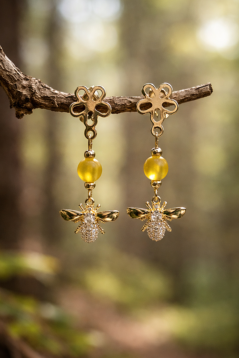 Ohrstecker "Bienenzauber - gelbe Glasperle"