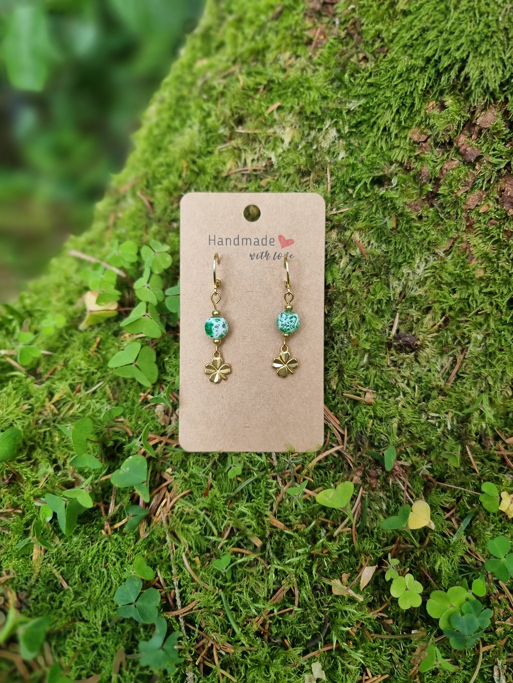 Kleeblattzauber – Grün & Weiß